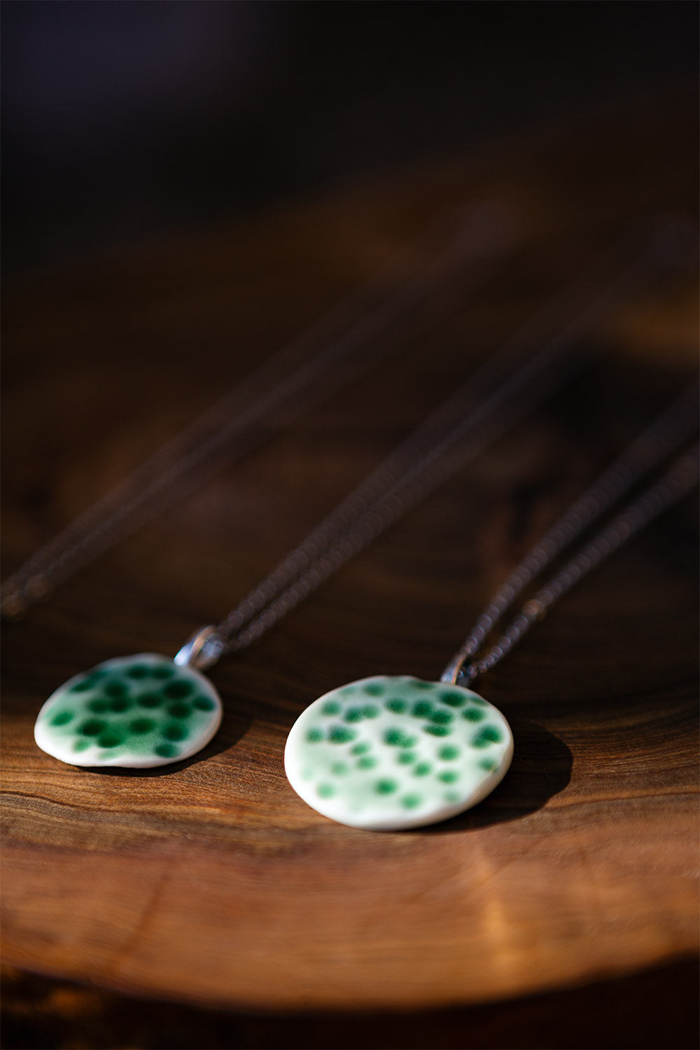 Collana in porcellana verde acqua