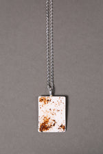 Load image into Gallery viewer, Nuance porcelain necklace
